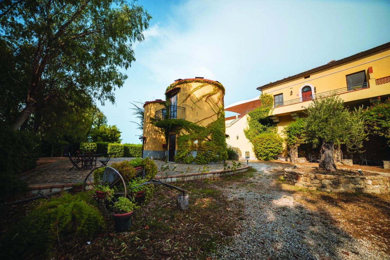 Agriturismo La Petrosa Ceraso Luaran gambar